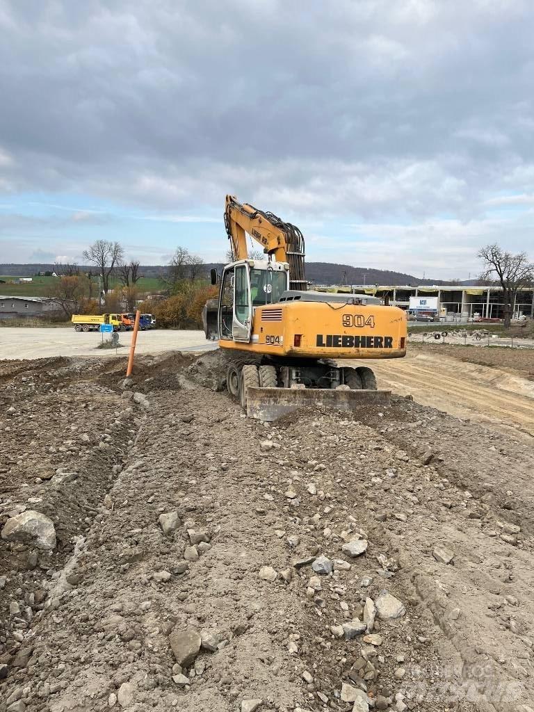Liebherr A-904 900 Pyöräkaivukoneet