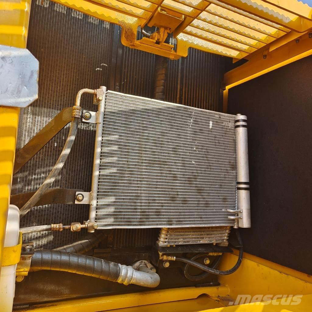 Komatsu PC 200 Telakaivukoneet