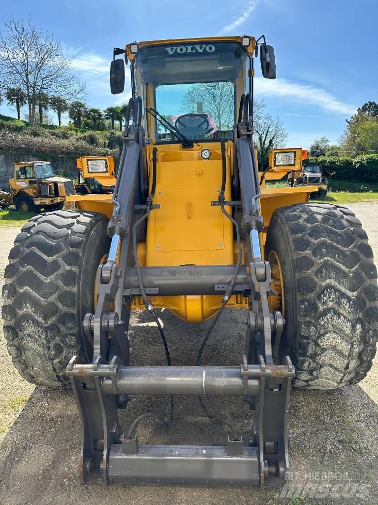 Volvo L90B Pyöräkuormaajat