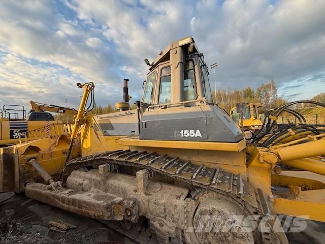 Komatsu D 155 A-3 Telaketjupuskutraktorit