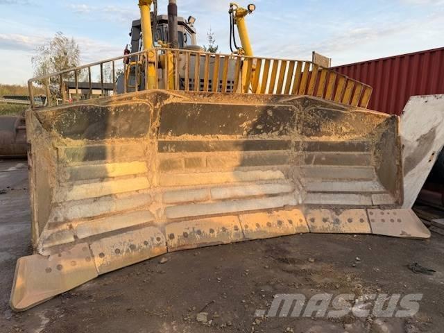 Komatsu D 155 A-3 Telaketjupuskutraktorit