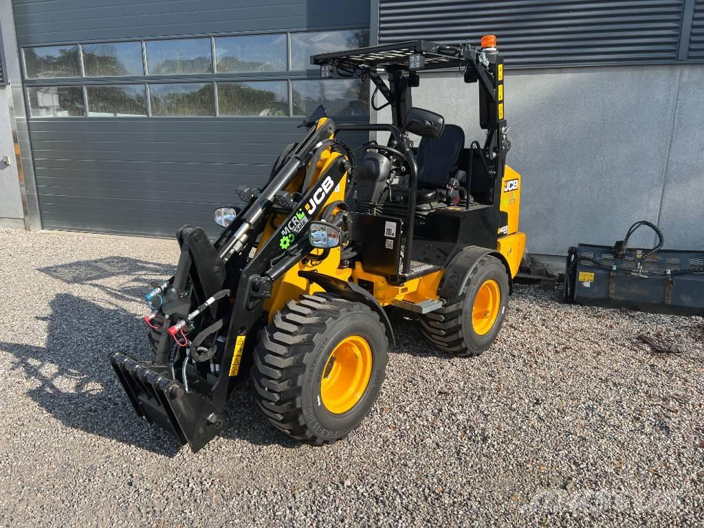 JCB 403 Plus Pienkuormaajat