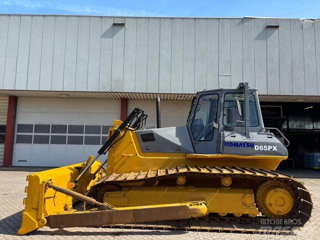 Komatsu D 65 PX-12 Telaketjupuskutraktorit