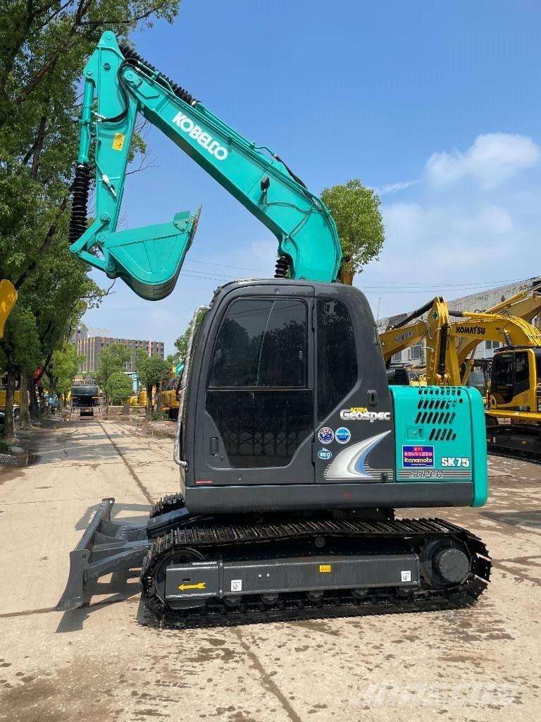 Kobelco SK 75 Minikaivukoneet < 7t