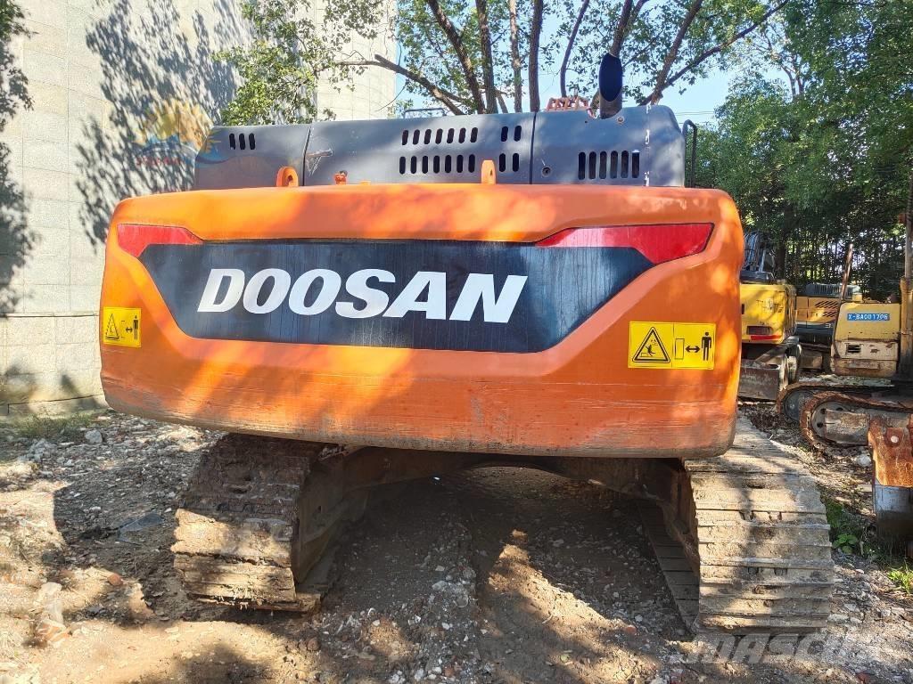 Doosan DX 300 LC Telakaivukoneet