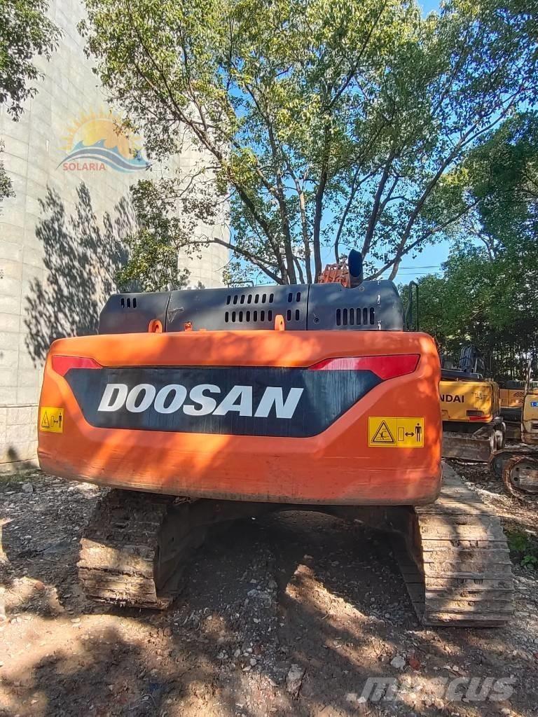 Doosan DX 300 LC Telakaivukoneet