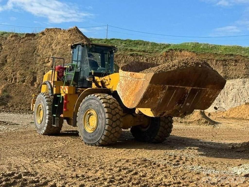 CAT 980M - Pyöräkuormaajat
