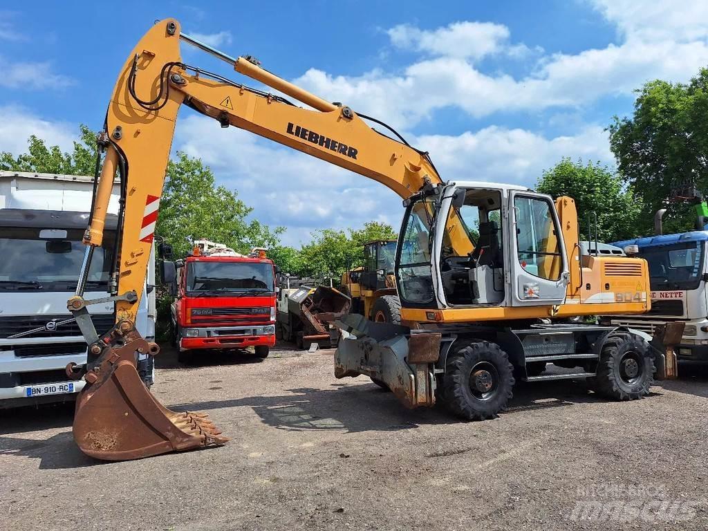 Liebherr A904C Pyöräkaivukoneet