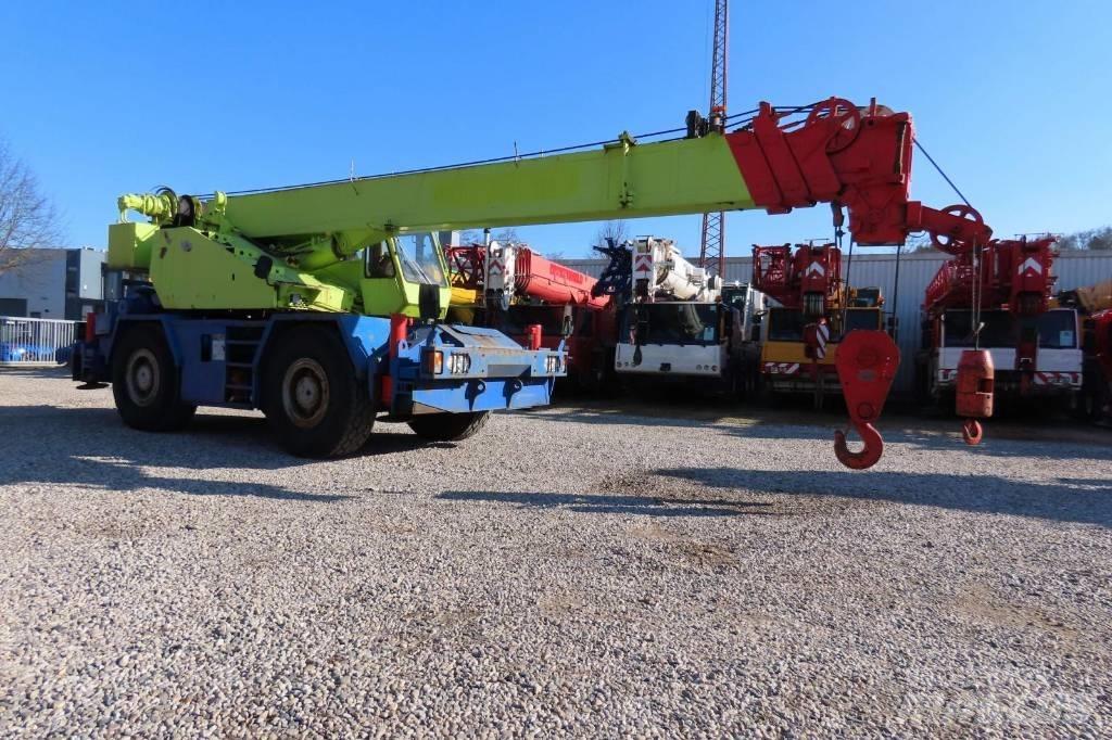 Tadano TR 250 E RT-nosturit