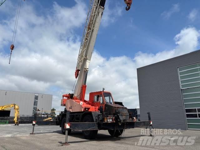 Tadano TR 300 EX RT-nosturit