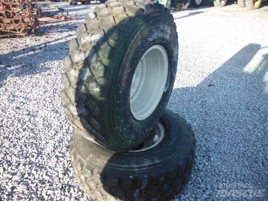 Michelin 365/85R20 Renkaat ja vanteet