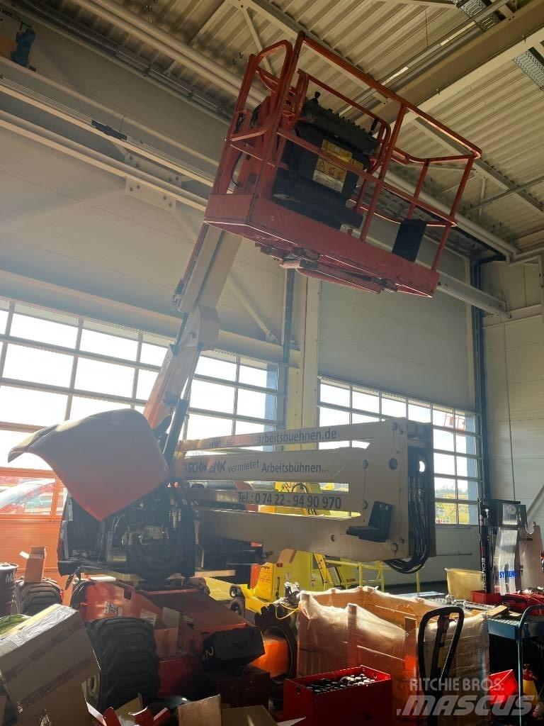JLG 450 AJ II Kuukulkijat