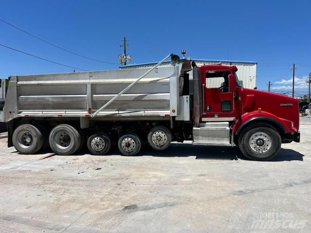 Kenworth T 800 Sora- ja kippiautot