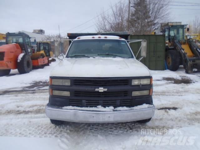 Chevrolet 3500 HD Sora- ja kippiautot