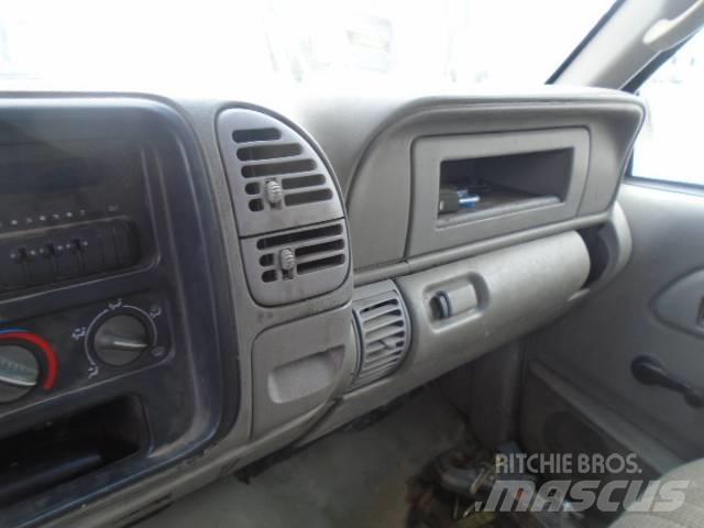Chevrolet 3500 HD Sora- ja kippiautot