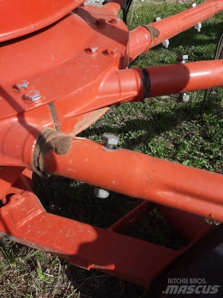 Kuhn GA6632 Karhottimet