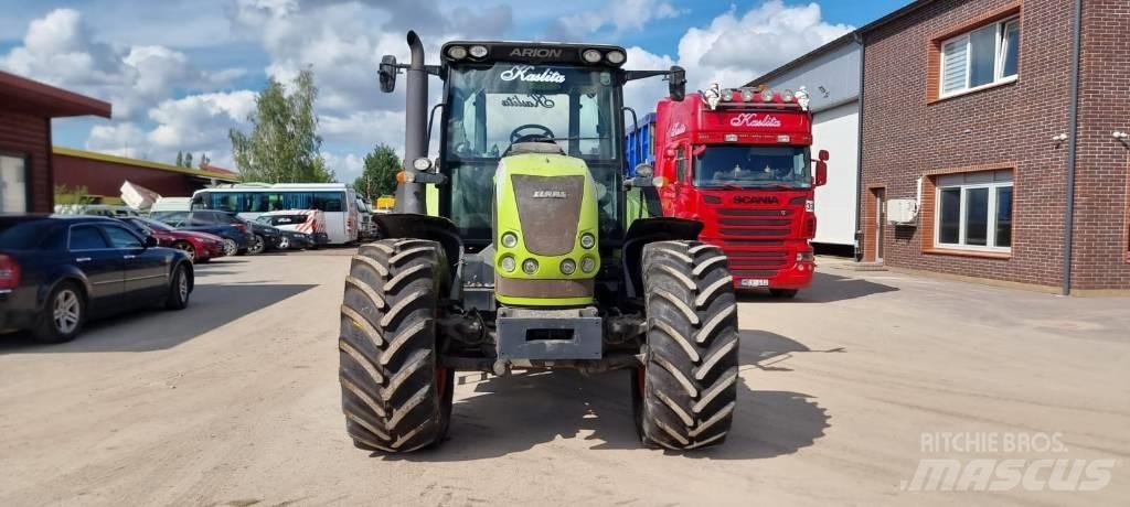 CLAAS Arion 640 Traktorit