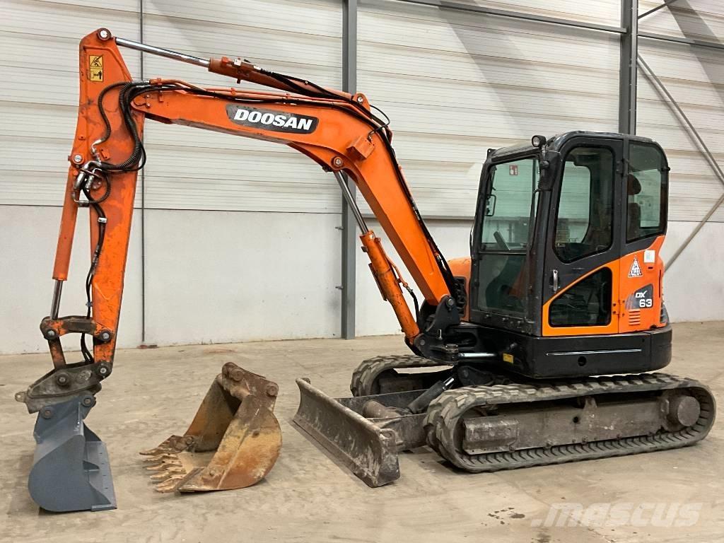 Doosan DX 63-3 Minikaivukoneet < 7t