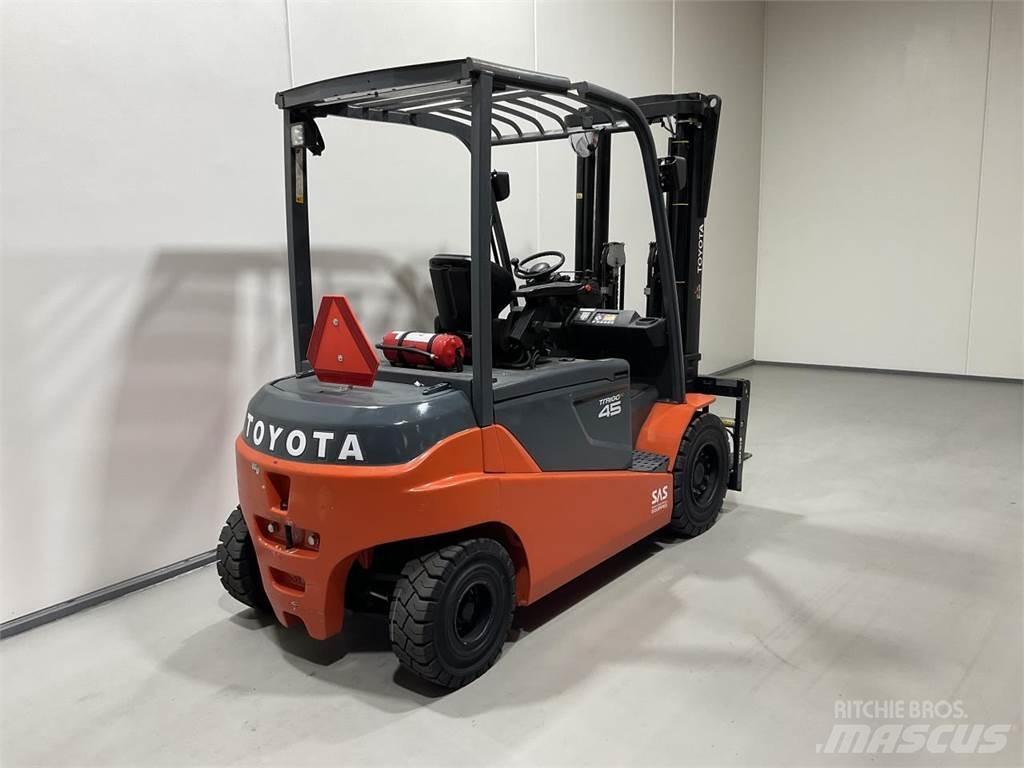Toyota 8FBMT45 Sähkötrukit