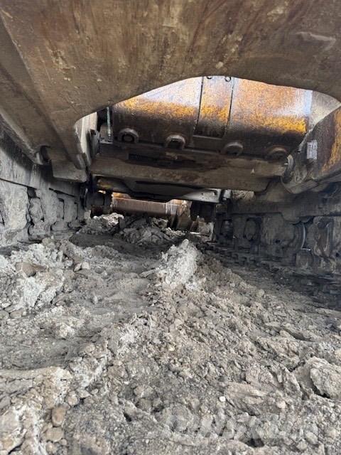 CAT D 10 N Telaketjupuskutraktorit