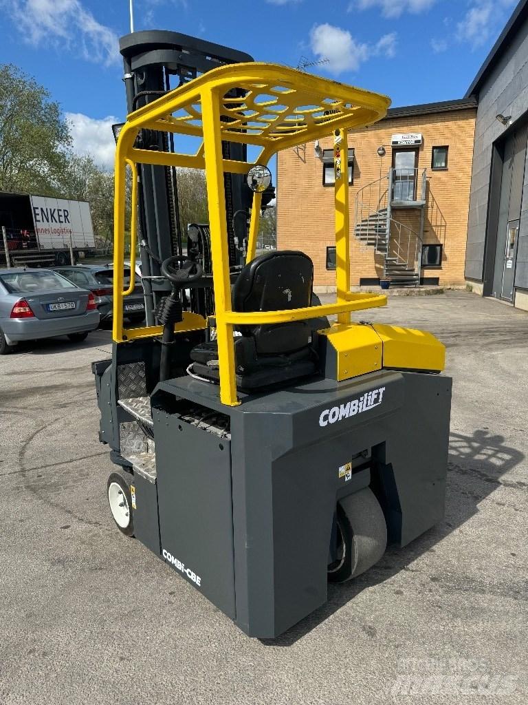 Combilift CBE3000 Nelitietrukit