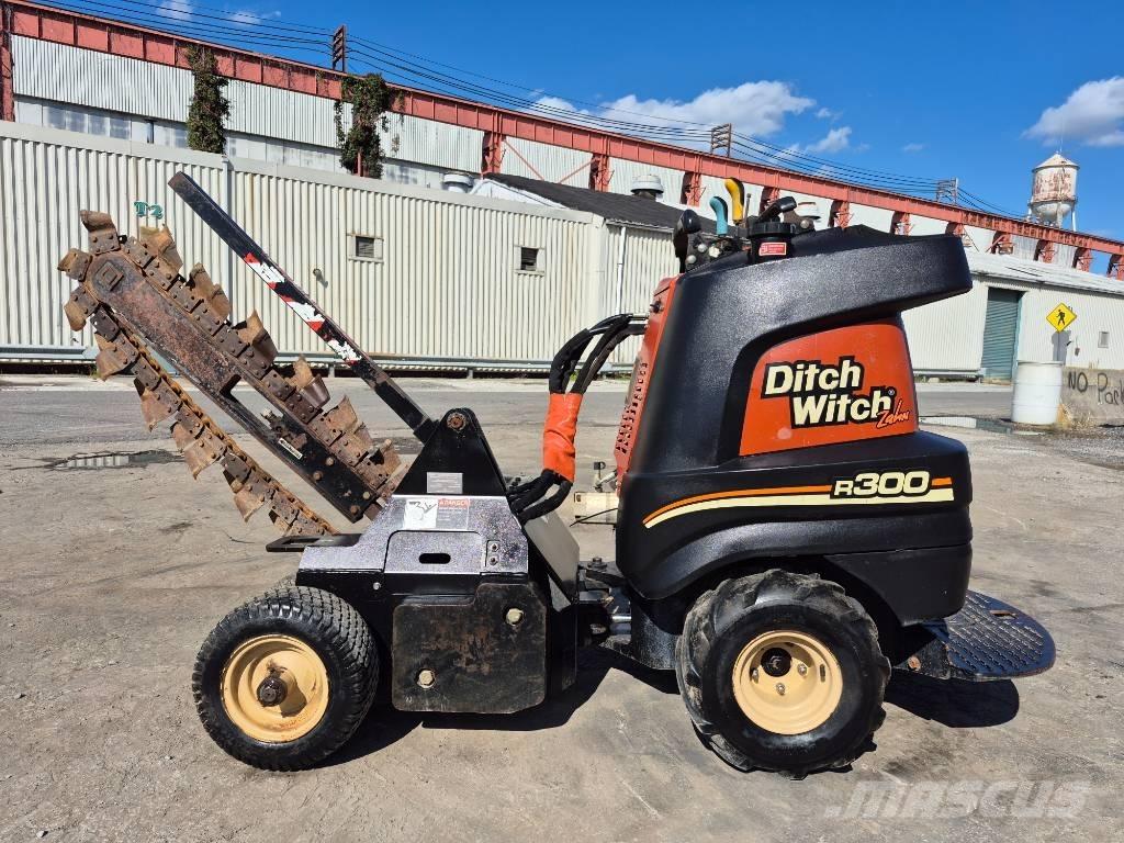 Ditch Witch R300 Ketjukaivurit