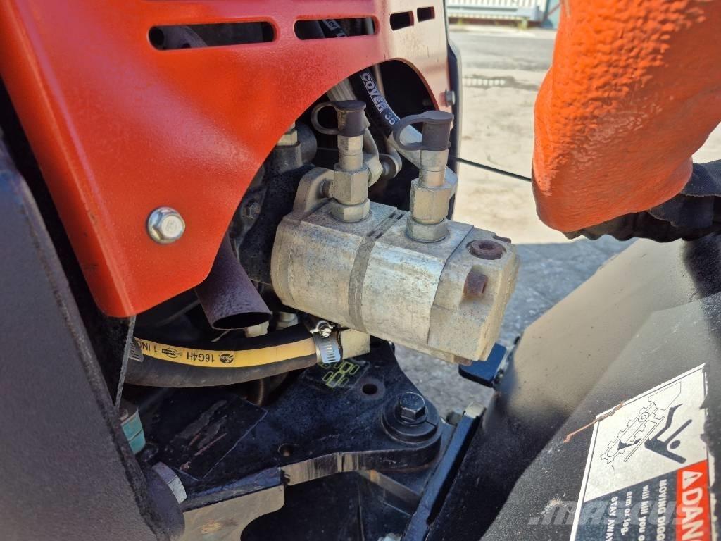 Ditch Witch R300 Ketjukaivurit