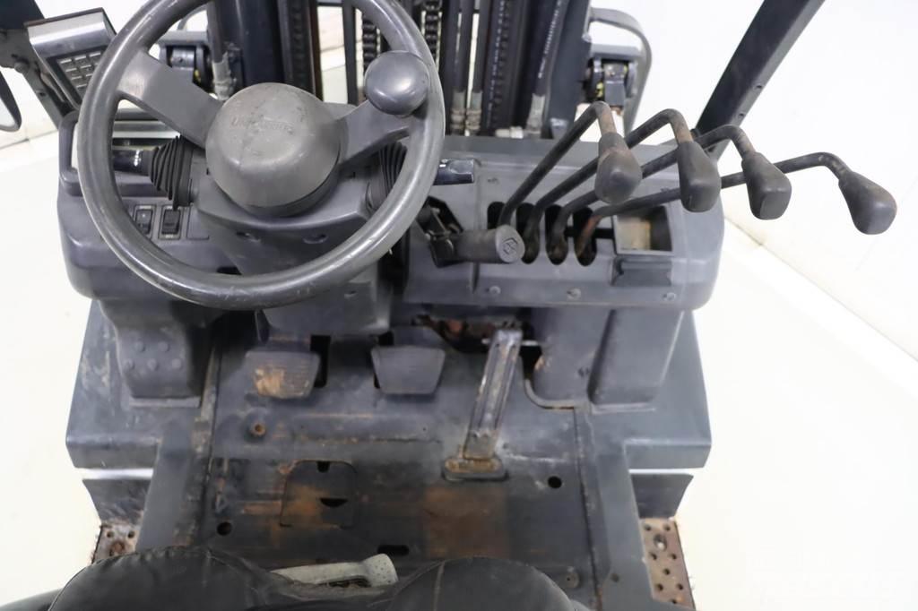 Nissan U1D2A20LQ Nestekaasutrukit