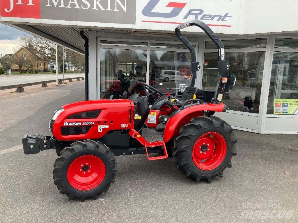 Branson 2500h Traktorit