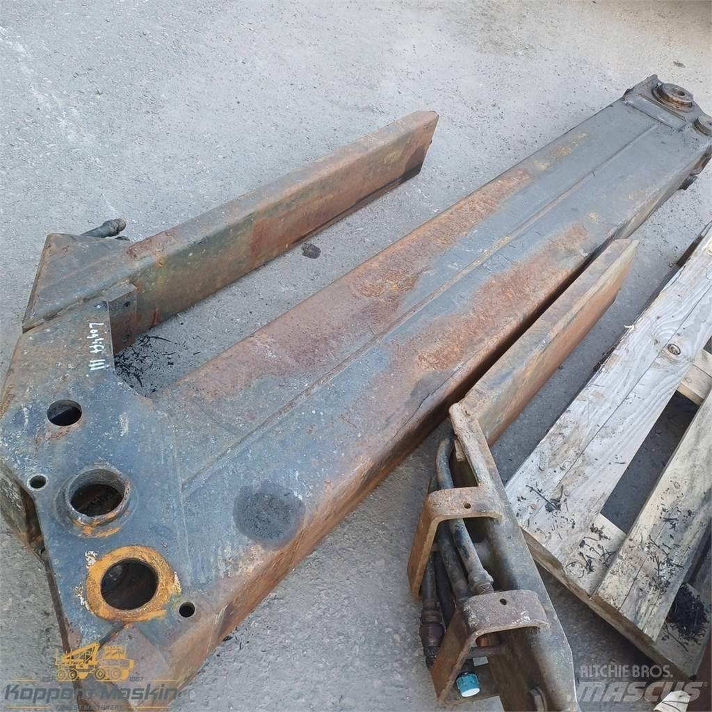 Loglift 111 Kuormatraktorinosturit