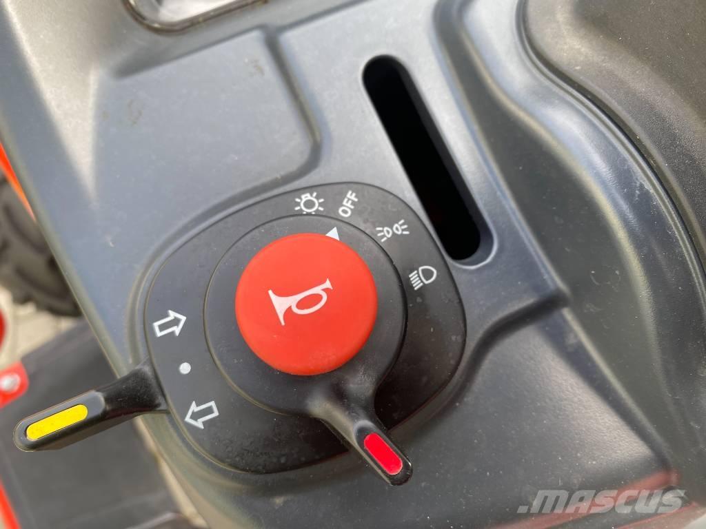 Kioti CS 2220 Traktorit