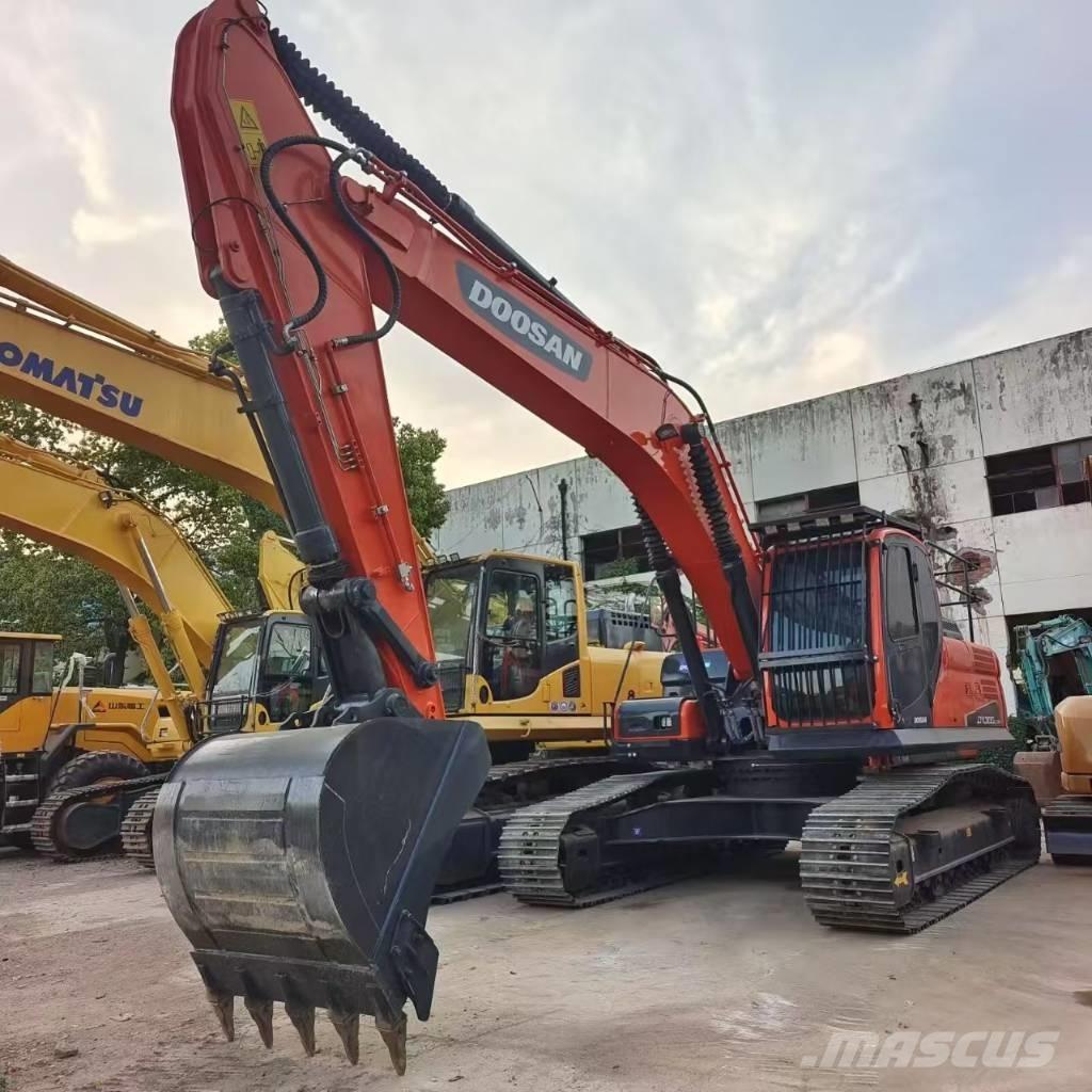 Doosan DX 300 LC Telakaivukoneet