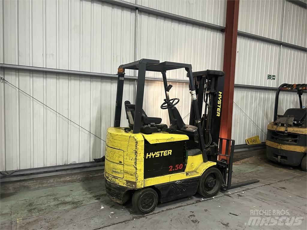 Hyster E2.50XM Sähkötrukit