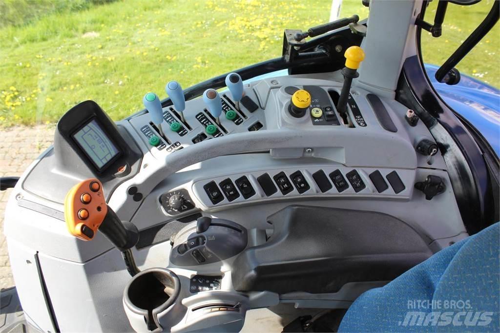 New Holland T7050 Traktorit
