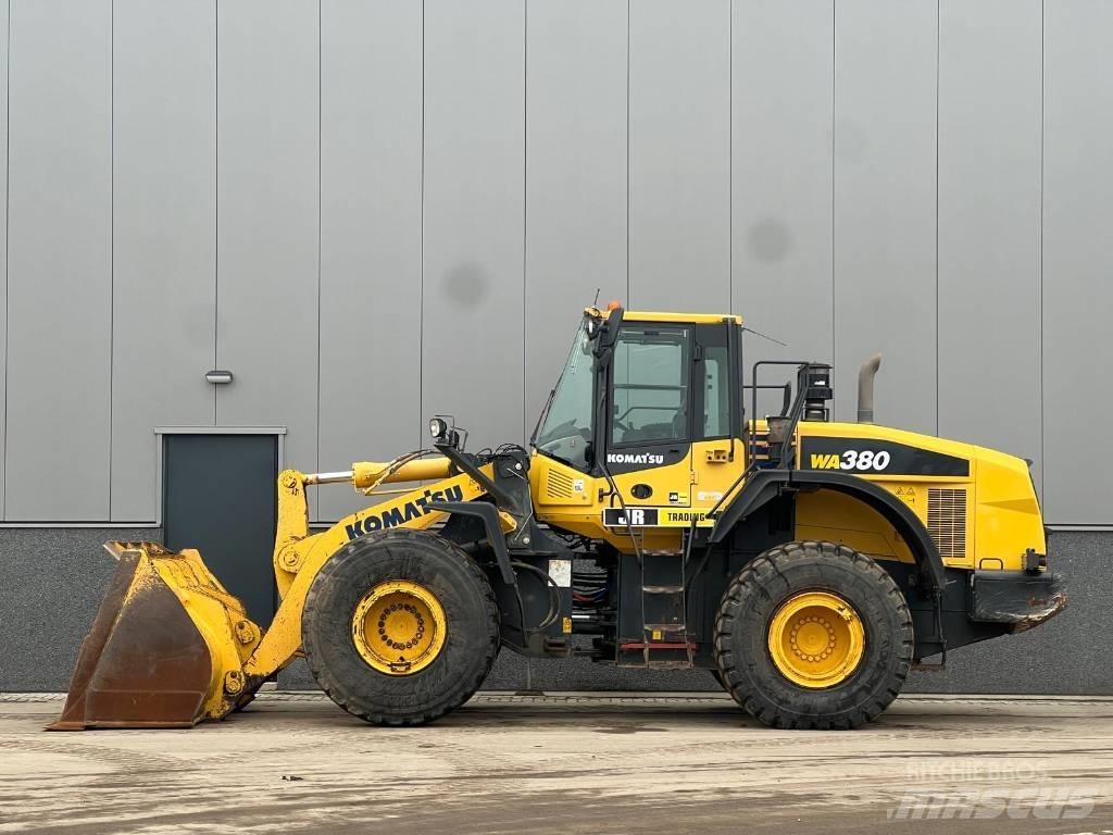 Komatsu WA 380-7 Pyöräkuormaajat