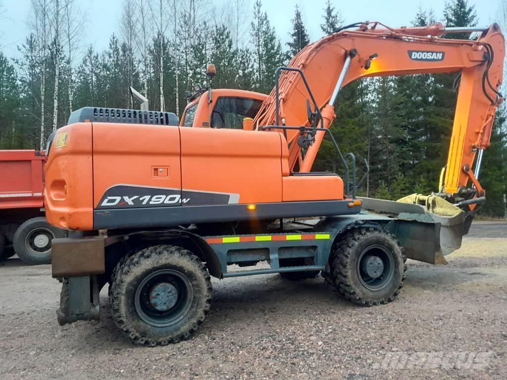 Doosan DX 190 W Pyöräkaivukoneet