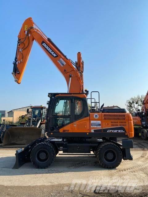 Doosan DX 210 W Pyöräkaivukoneet