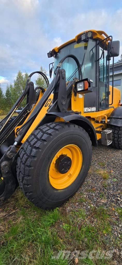 JCB 412 S Pyöräkuormaajat