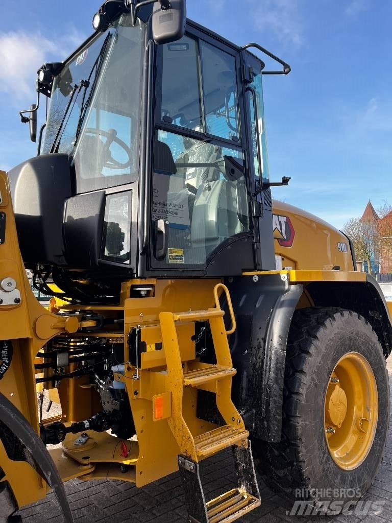 CAT 910 Pyöräkuormaajat