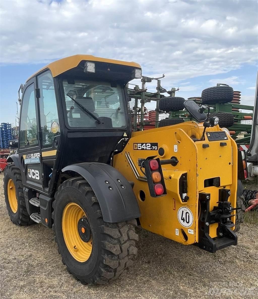 JCB 542-70 Maatalouskurottajat