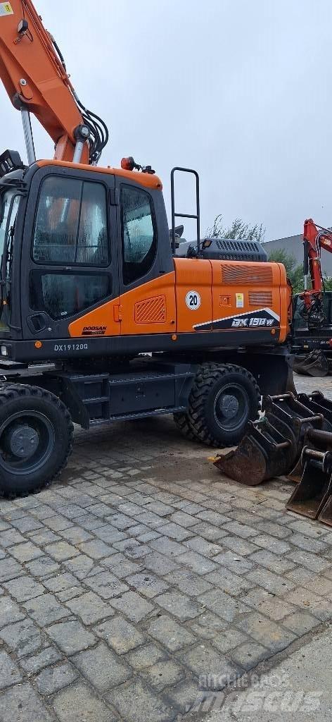 Doosan DX 190 W-7 Pyöräkaivukoneet