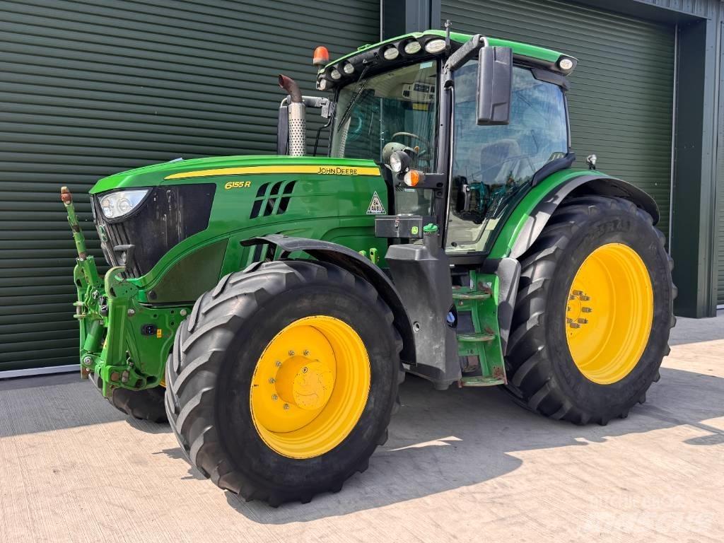 John Deere 6155 R Traktorit