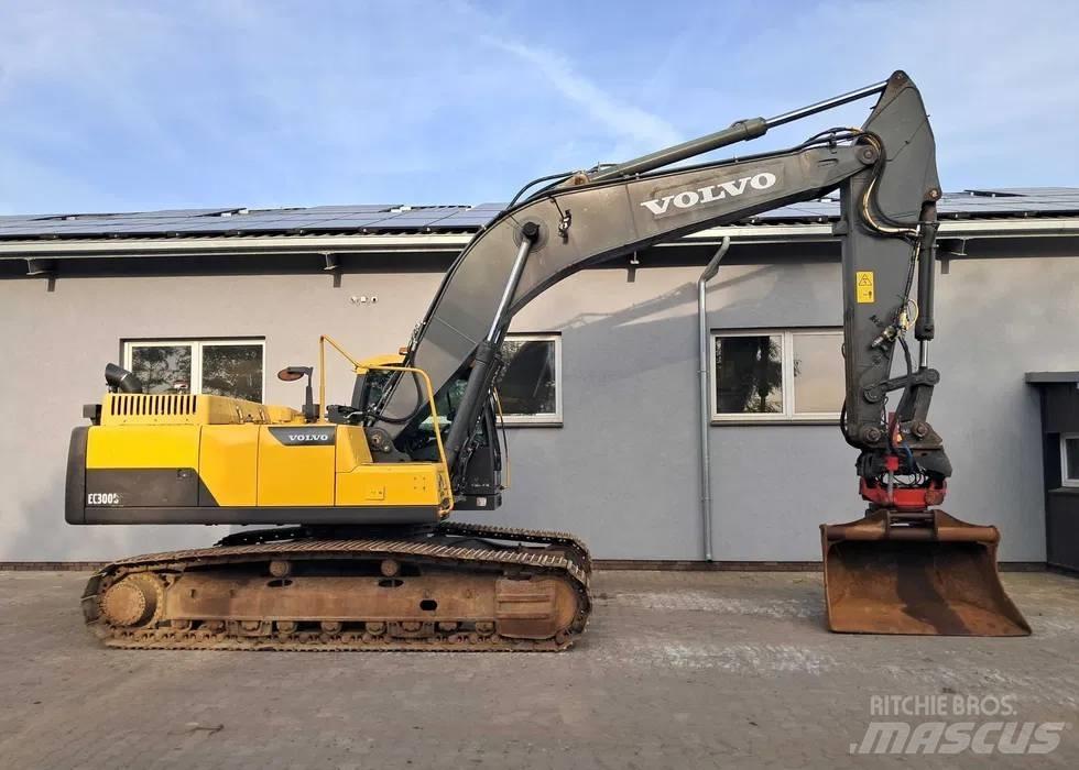 Volvo EC 300 D L Telakaivukoneet