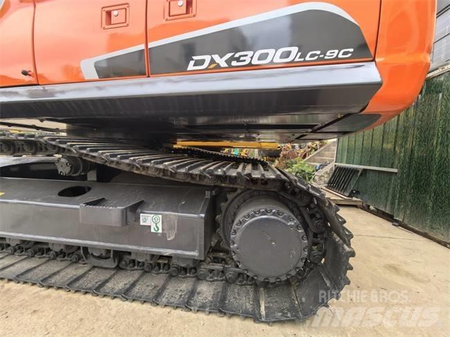 Doosan DX 300 LC Telakaivukoneet