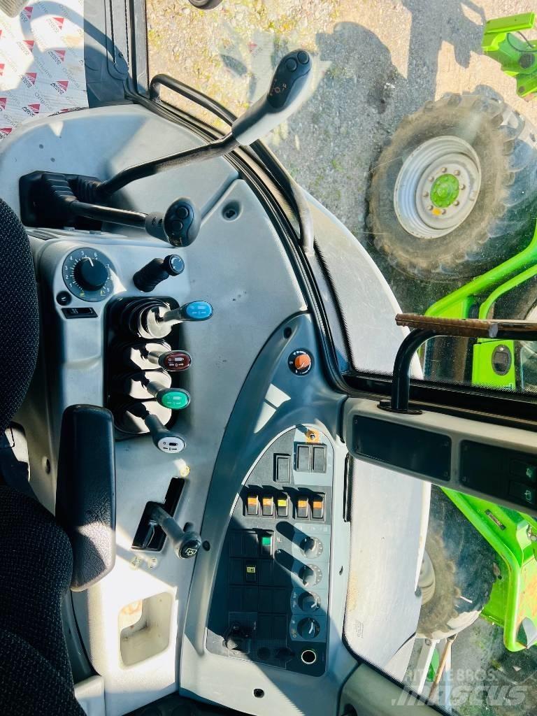 Valtra T 121 Traktorit