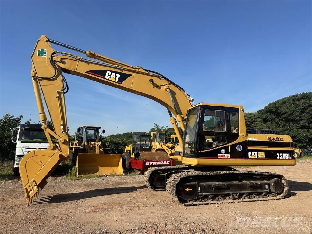CAT 320B Telakaivukoneet