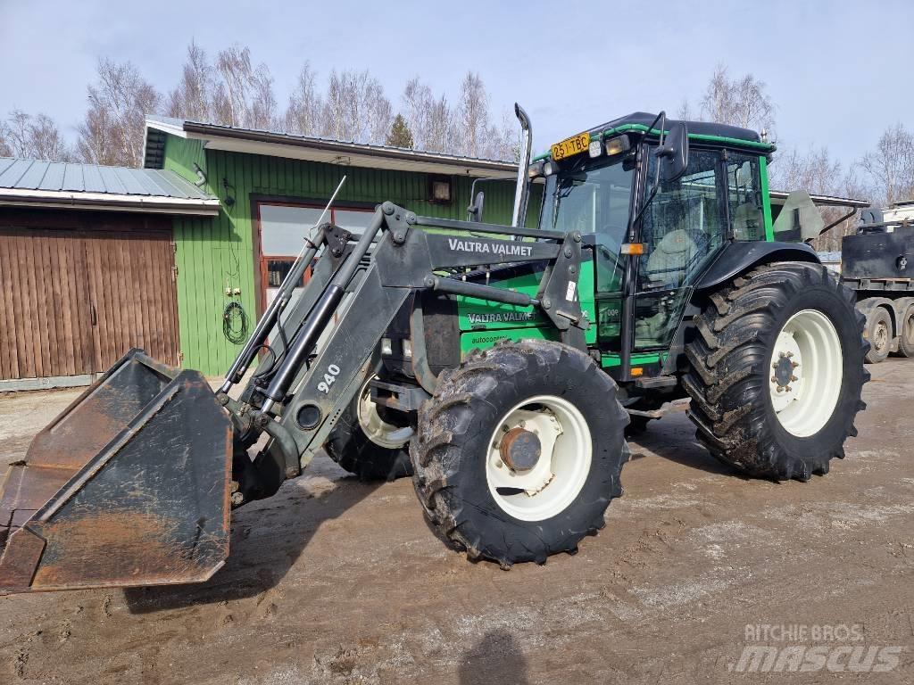 Valtra Valmet 900 Traktorit