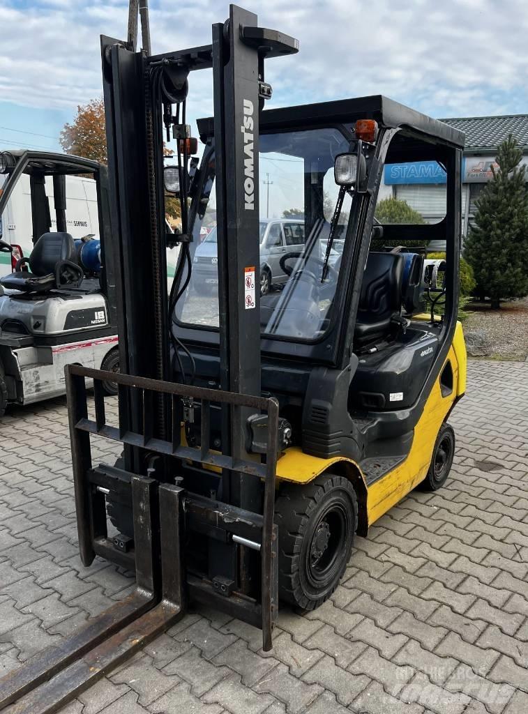 Komatsu FG15HT-21 Nestekaasutrukit