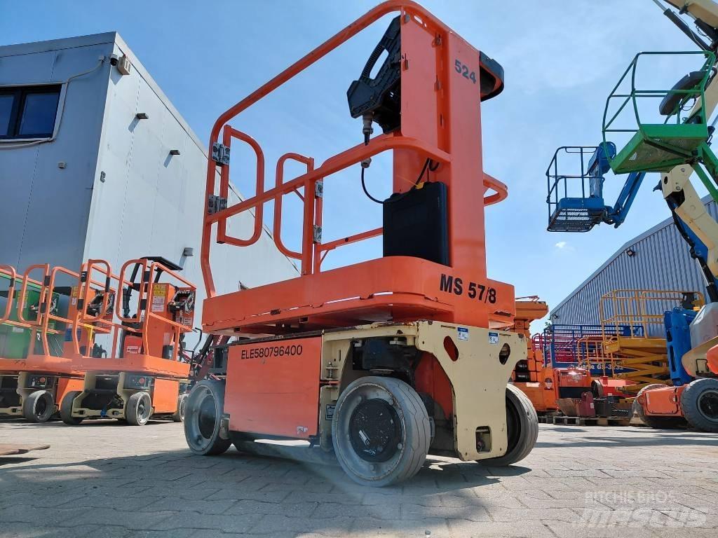 JLG 1230 ES Saksilavat