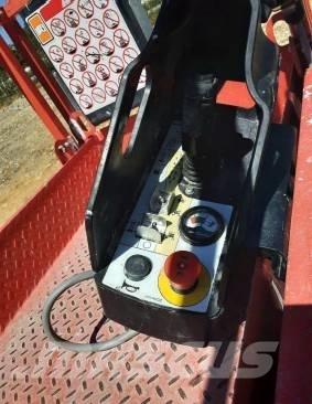 SkyJack SJ III 3219 Saksilavat